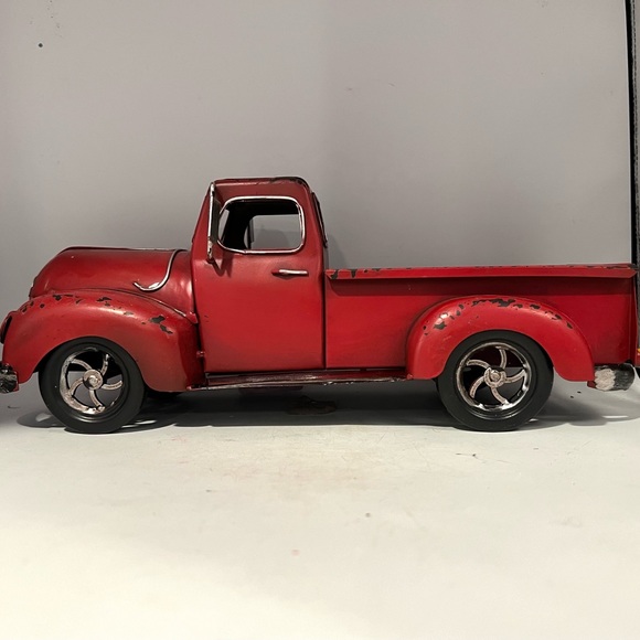 Ragon House Red Metal Pickup looks Antique. 15in long - Picture 2 of 9